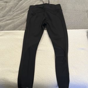 NIKE LEGGINS SIZE SMALL - NEVER WORN